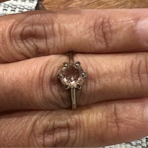 Elegant Gold and Pink Stone Ring